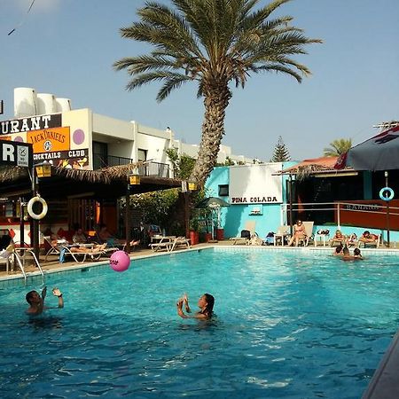 Kkaras Hotel 3 Star Aya Napa Dış mekan fotoğraf
