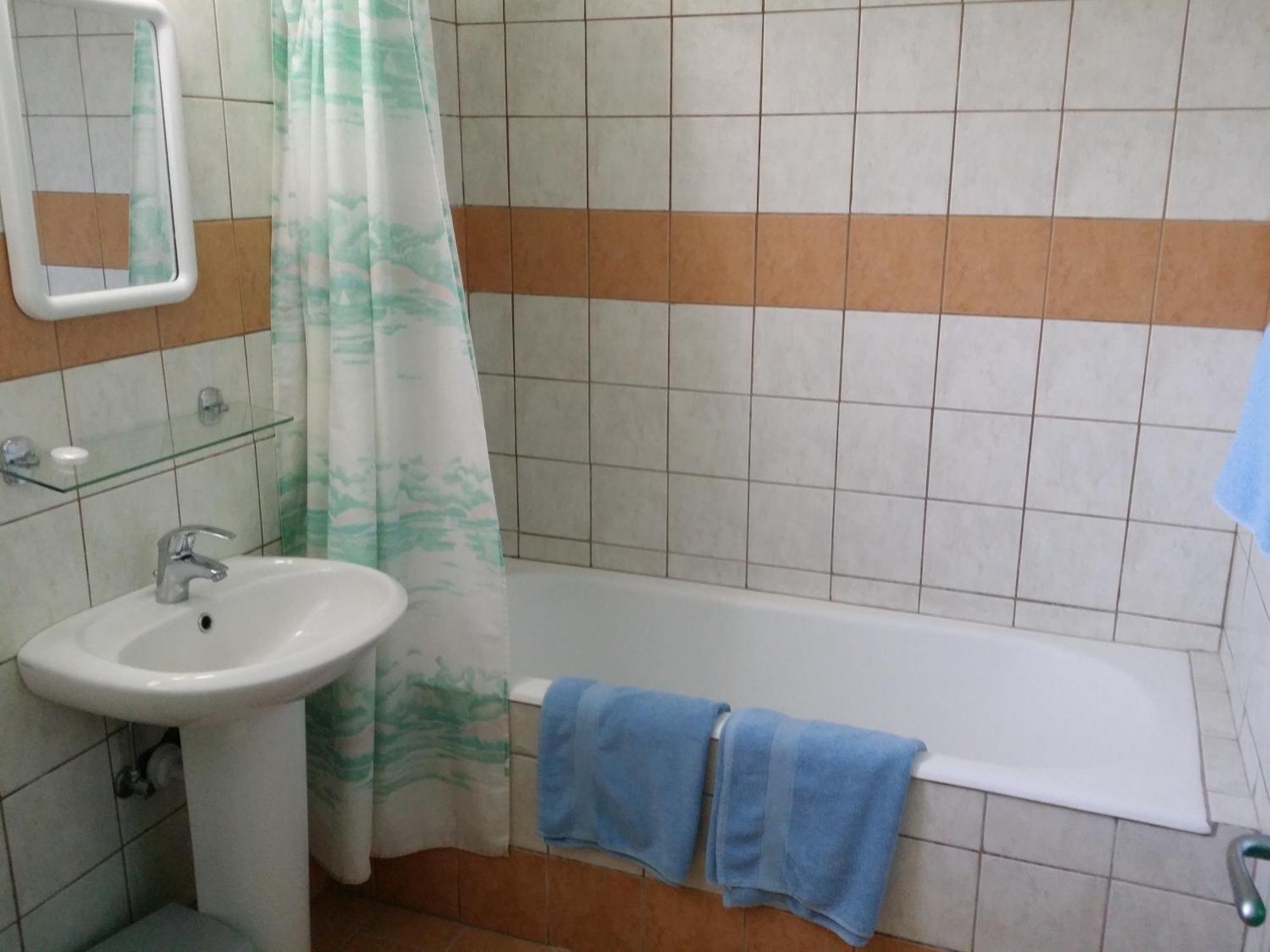 Kkaras Hotel 3 Star Aya Napa Dış mekan fotoğraf