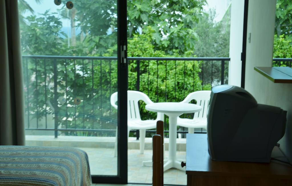 Kkaras Hotel 3 Star Aya Napa Dış mekan fotoğraf