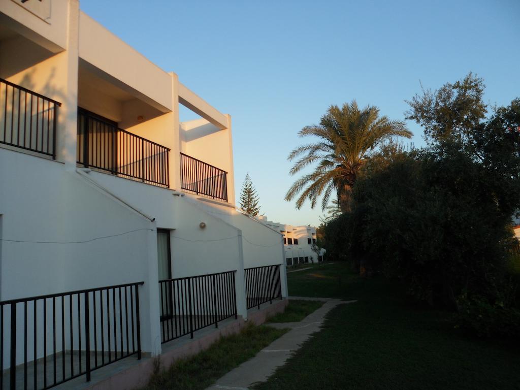 Kkaras Hotel 3 Star Aya Napa Dış mekan fotoğraf