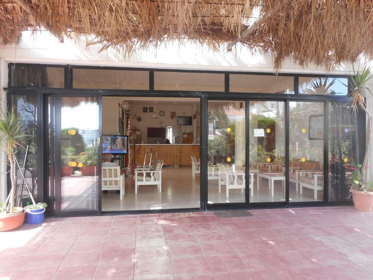 Kkaras Hotel 3 Star Aya Napa Dış mekan fotoğraf