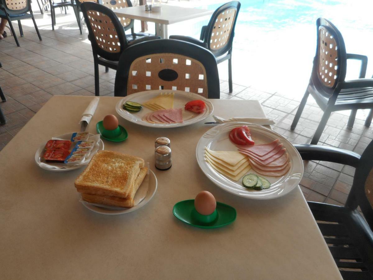 Kkaras Hotel 3 Star Aya Napa Dış mekan fotoğraf